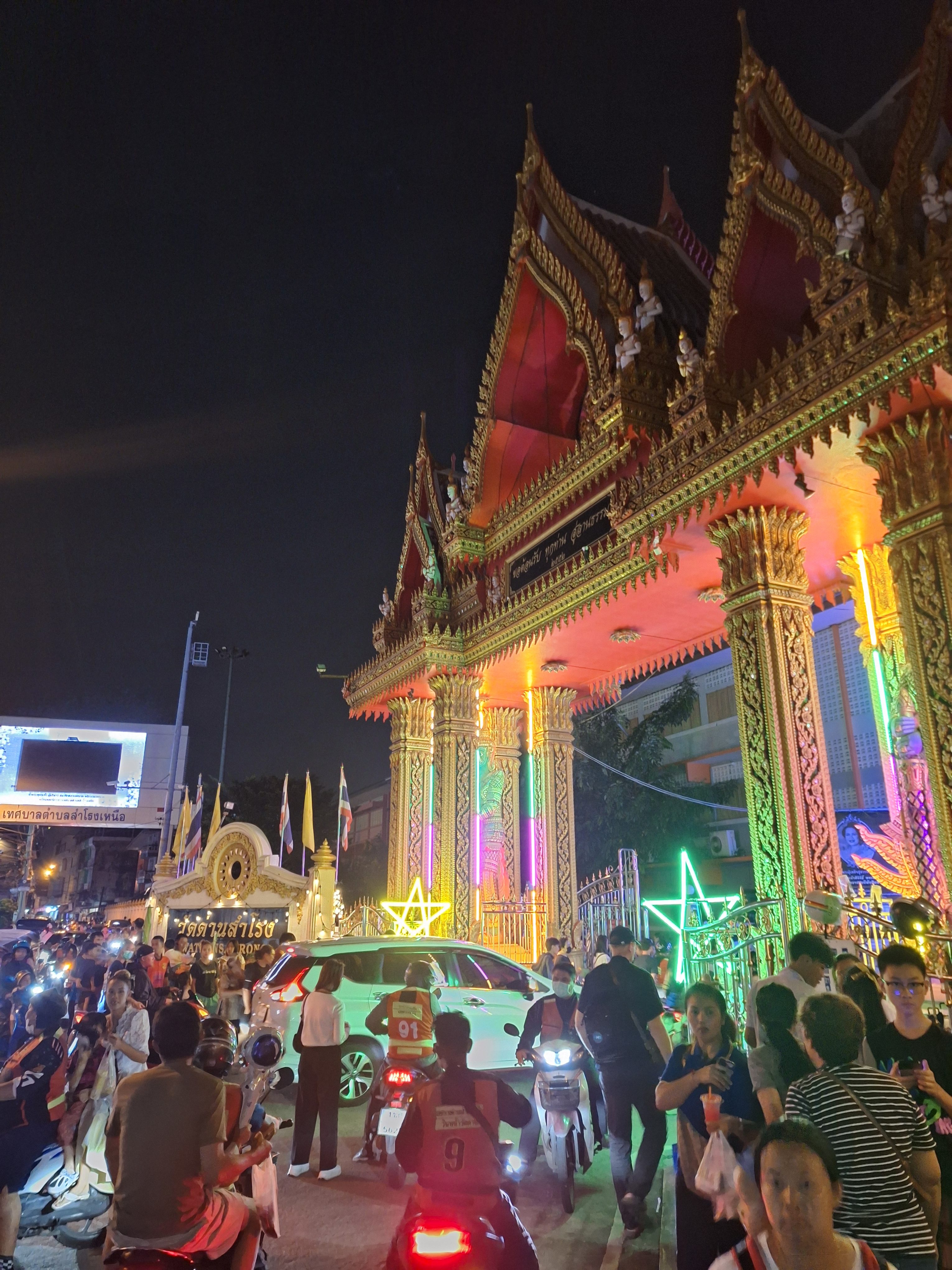 Loy Krathong